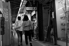 路地裏散歩