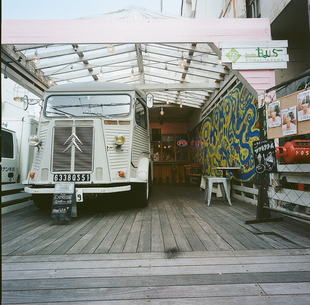 Bus