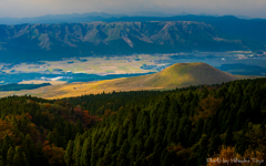 阿蘇の秋 ～米塚を眺めていた午後。～