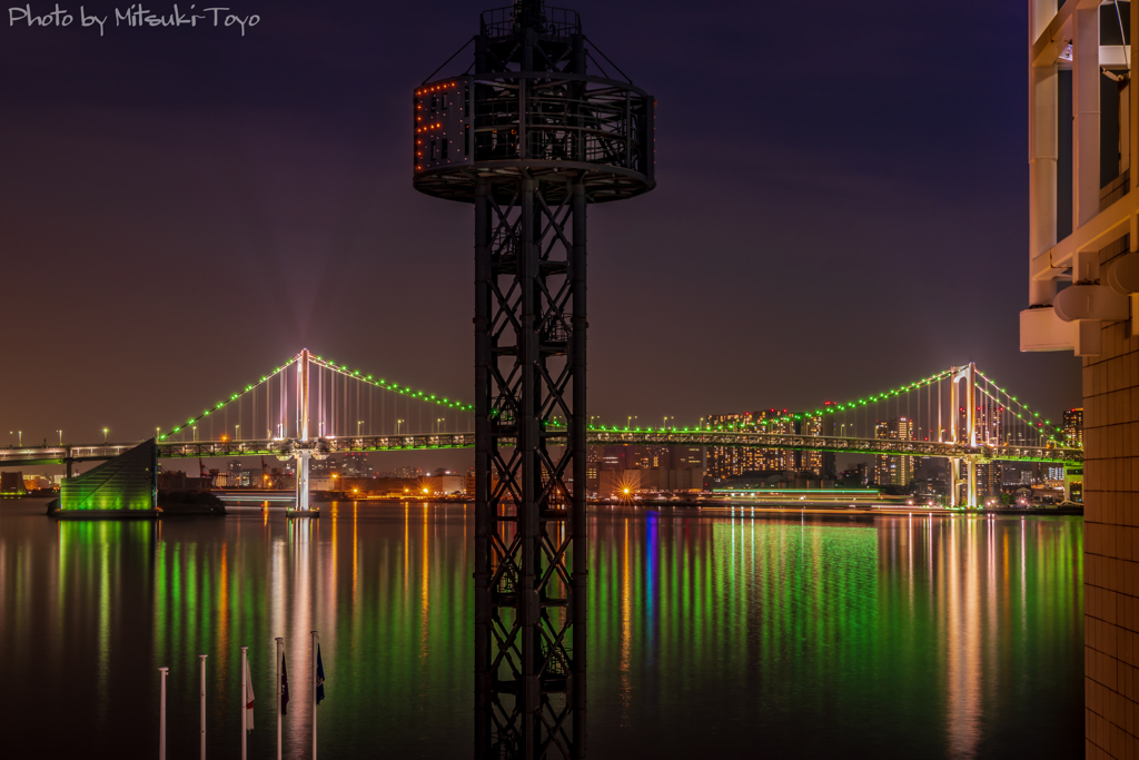 夜景 晴海ふ頭 ～ふ頭の”F”～