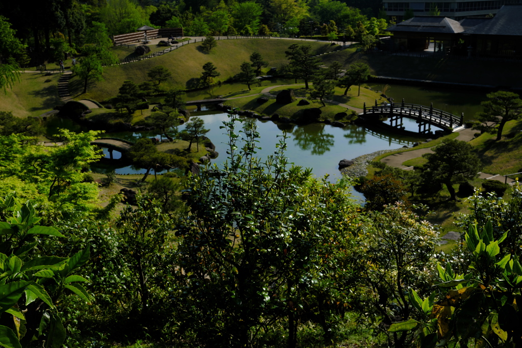 金沢城公園・玉泉院丸庭園見下ろす