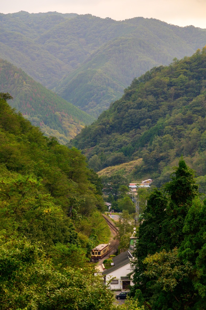 深山の汽車