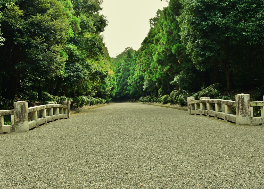 荘厳