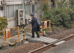 鳳駅構内踏切