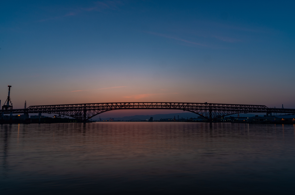 Twilight港大橋