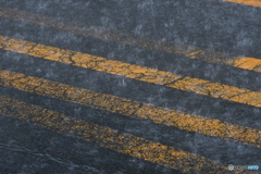叩きつける雨