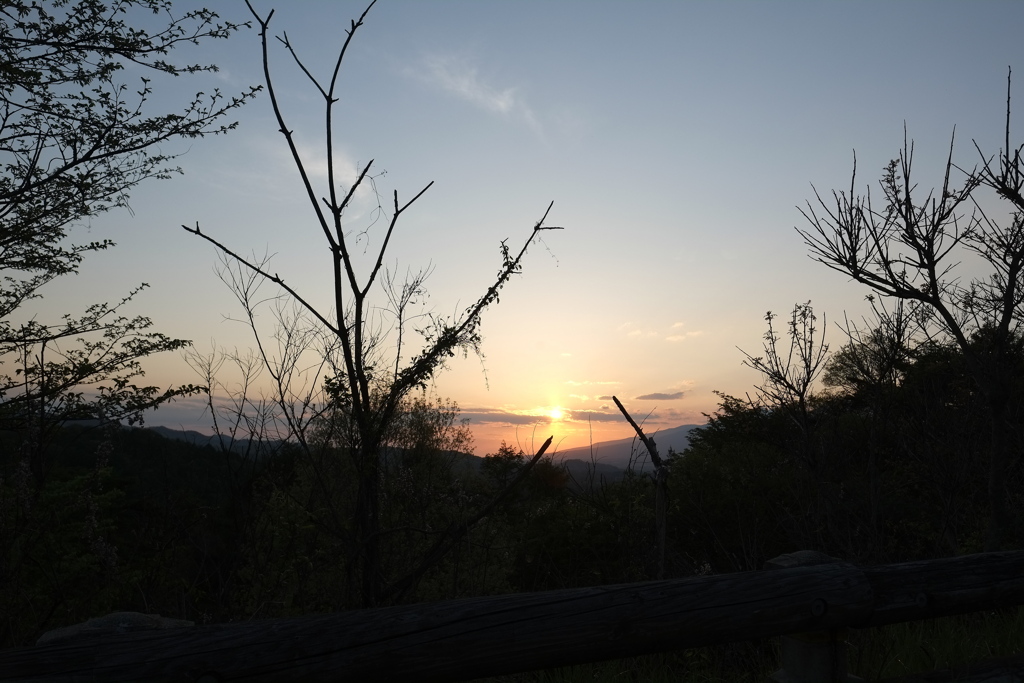 峠の夕陽