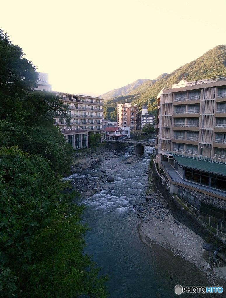 温泉郷