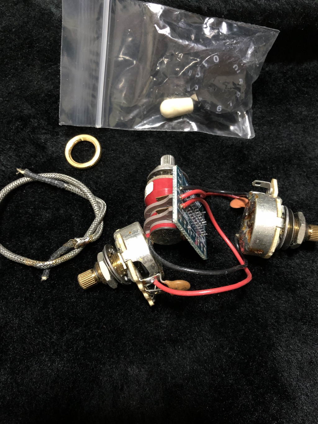 97EF258D-26DB-41F9-B322-16DF01A2AD98