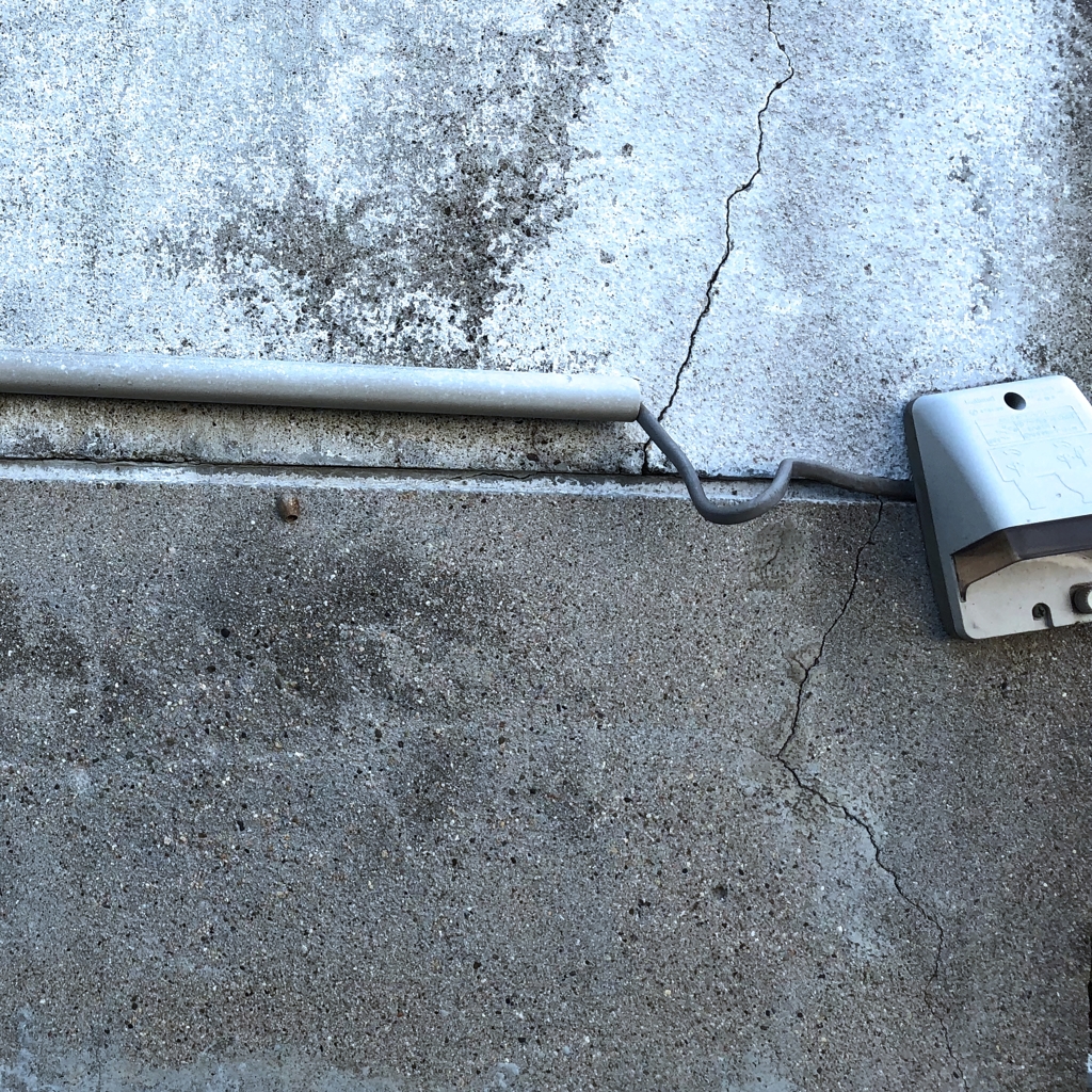 Electrical outlet