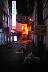 路地裏の風景58 ～妖しいオレンジ～