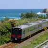 海辺のディーゼル列車