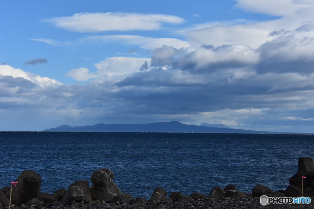 国後島(野付半島より)