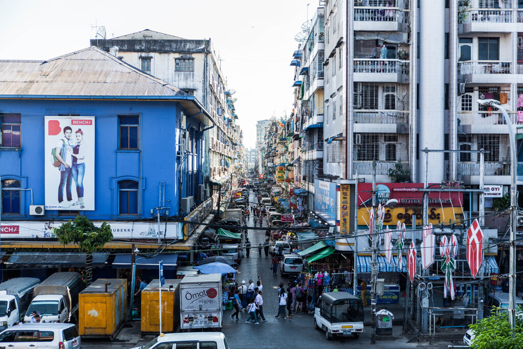 Metamorphose day after day at Yangon