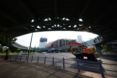 歩道橋にワンポイント