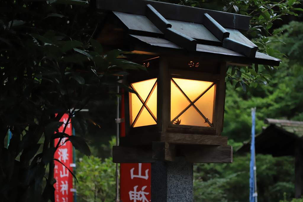 夜明けの灯籠