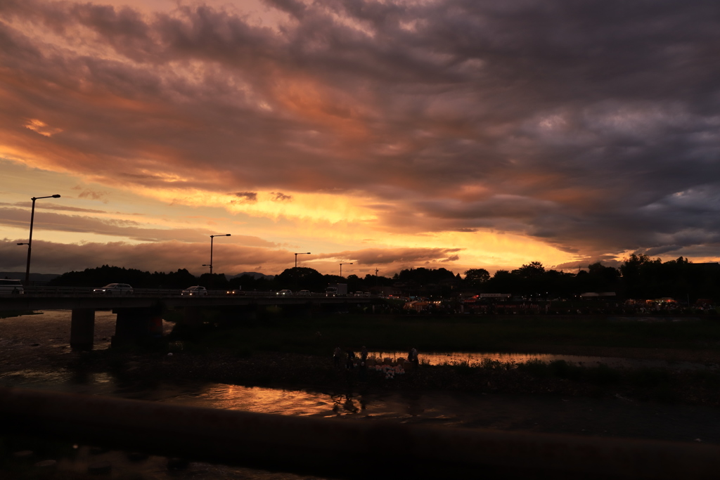 花火の前の夕景