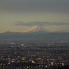 雲のたなびく富士山