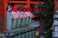 地蔵が示す冬の到来