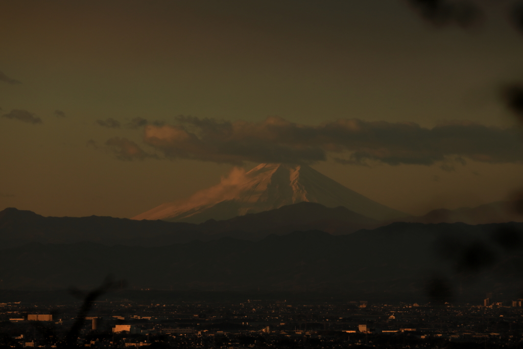 夜明けの富士山