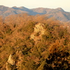 朝日を受ける山肌
