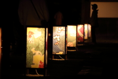 行列の向こうの影