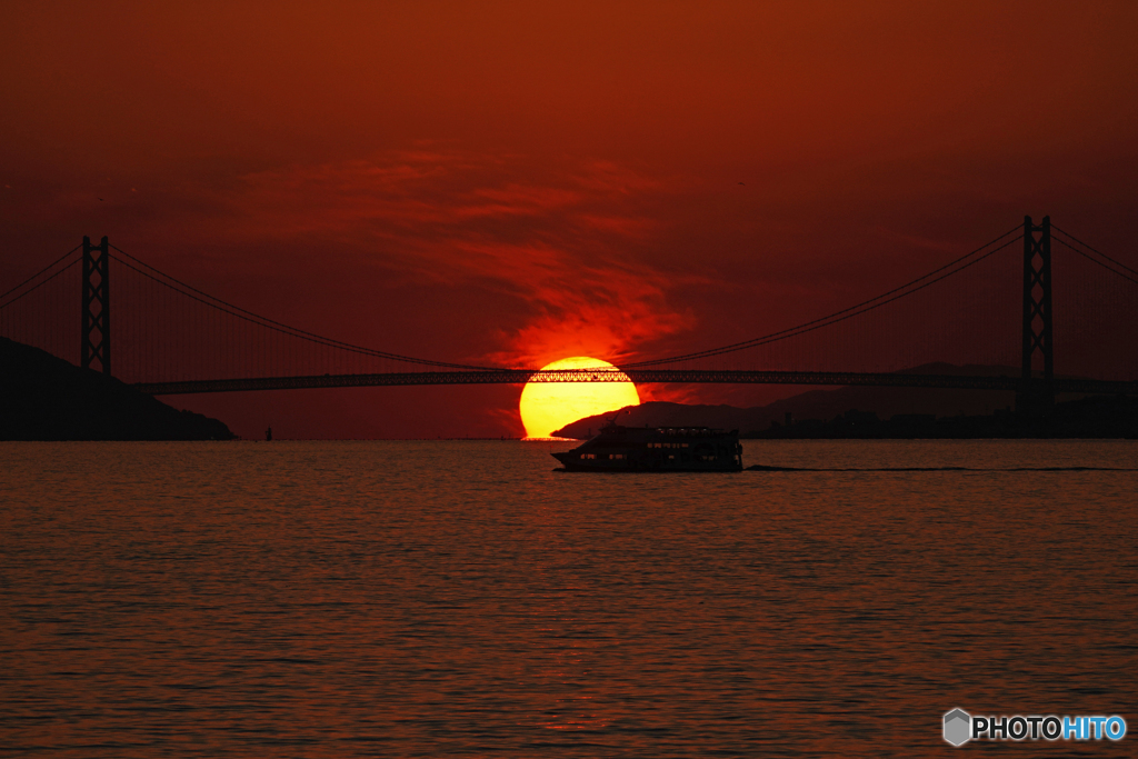 明石海峡大橋と夕日④