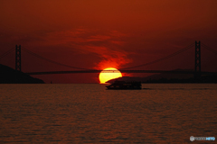 明石海峡大橋と夕日④