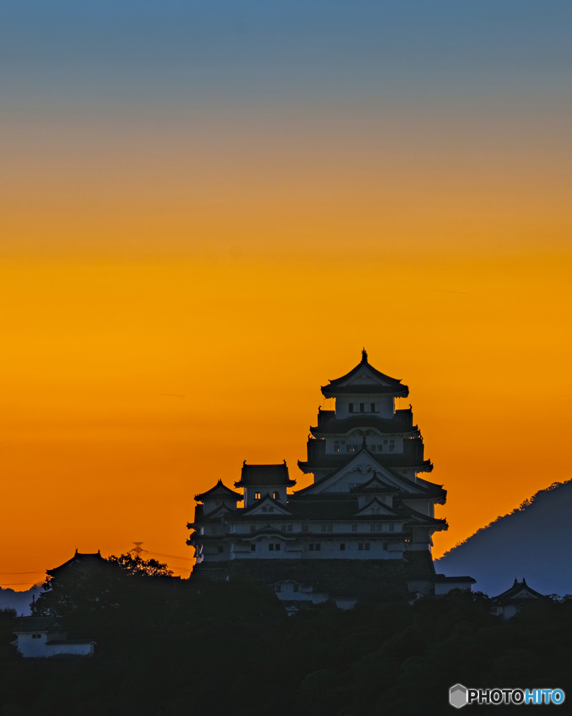 夜明けの姫路城