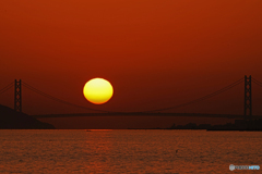 明石海峡大橋と夕日Ⅰ