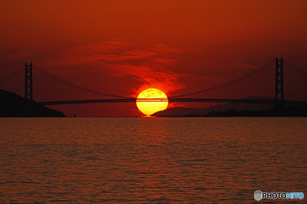 明石海峡大橋と夕日③