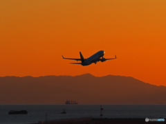 夕暮れの神戸空港