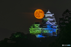 姫路城と十六夜月②