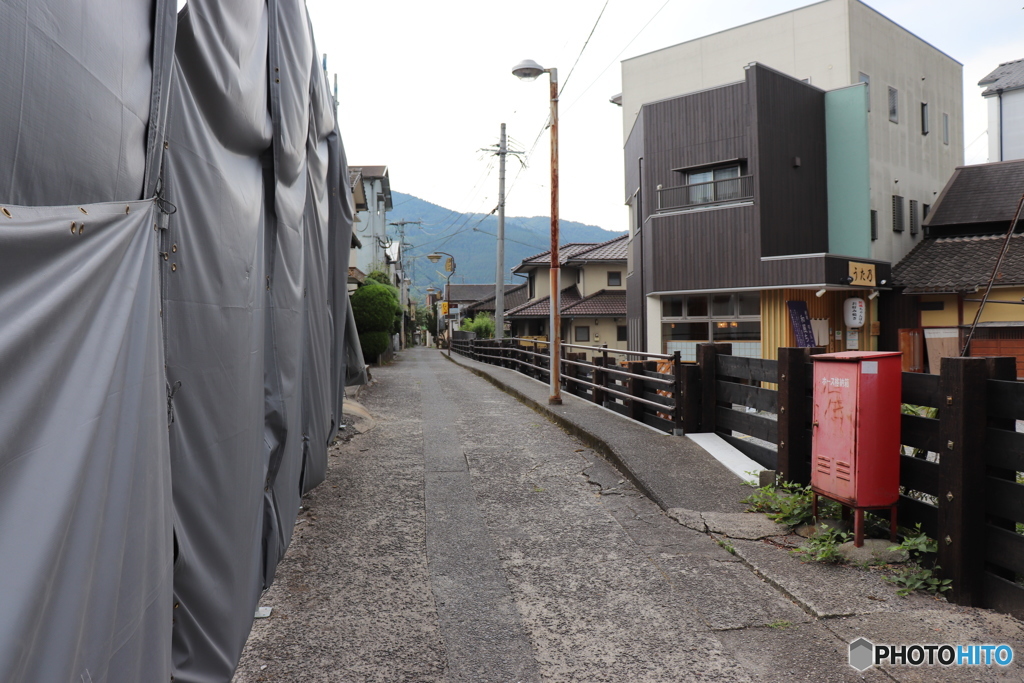 湯布院の裏路地を発見