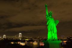 自由の女神像（緑）