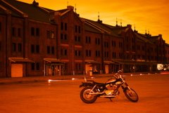 夜中の赤レンガ倉庫