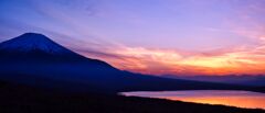 山中湖をみつめて
