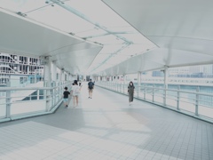 横浜ベイクォーターへ
