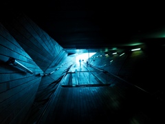 青い通路
