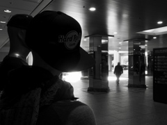 見つめる二人