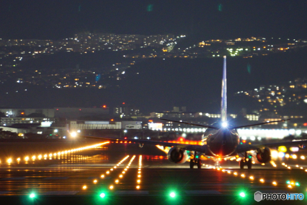 夜景と飛行機