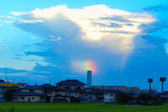 積乱雲に虹