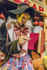 カラクリ人形付きオルゴール