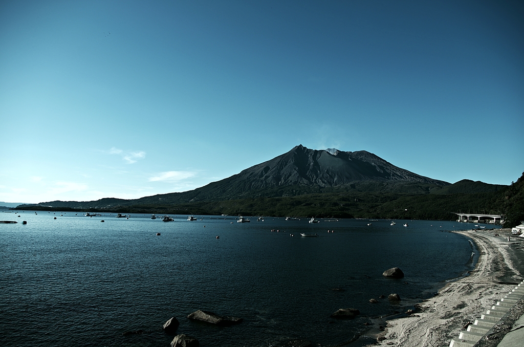 ふるさとの山 桜島