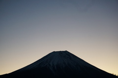 よあけまえ