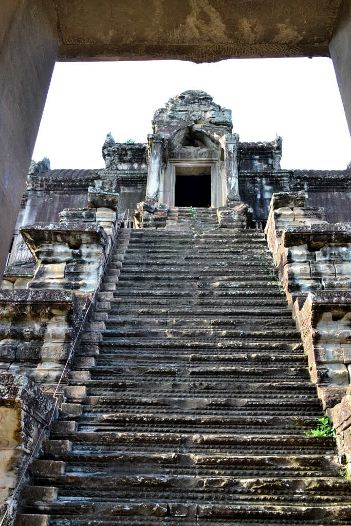 អង្គរវត្ត,：Angkor Wat 16　第三回廊へ