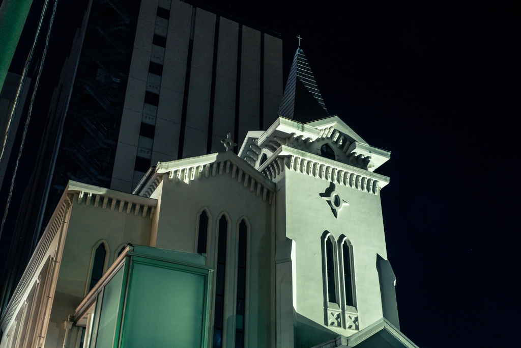 夜の横浜海岸教会