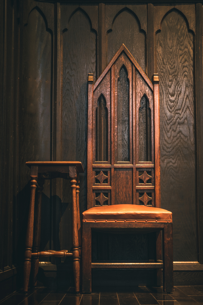 横浜海岸教会 #5　牧師の椅子