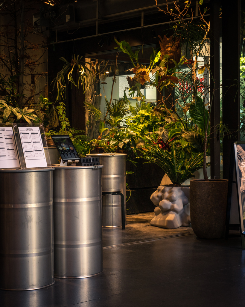 Botanical cafe