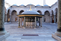 Beyazıt Camii_03　清めの場